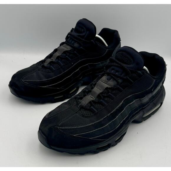 Nike Air Max 95 Triple Black Suede Leather 609048-092 Sz 11 # 372